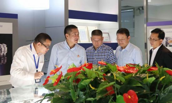 乐清市法院院长林向光前来1xbet送服务学习交流会